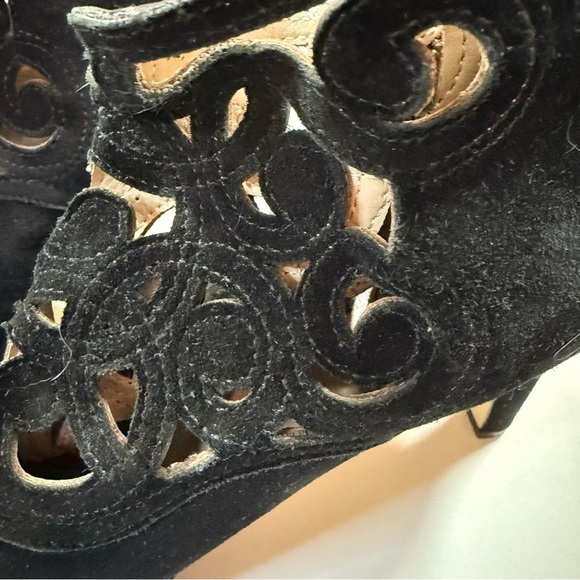 Adrienne Vittadini Elegant Black Cut-Out Heeled Boots - Picture 7 of 16